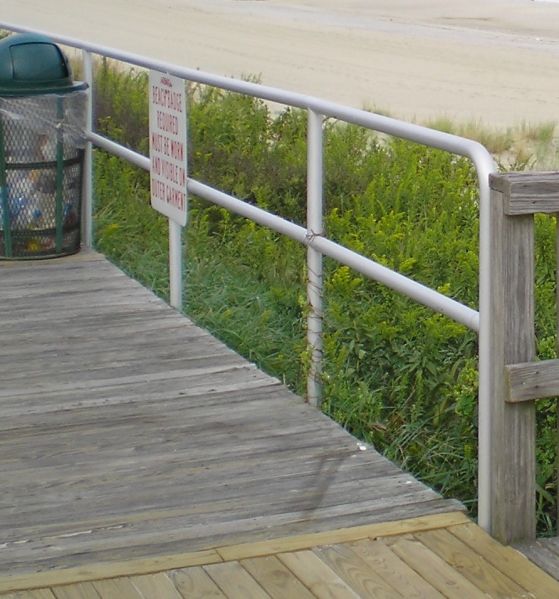 File:Boardwalk Fence.jpeg